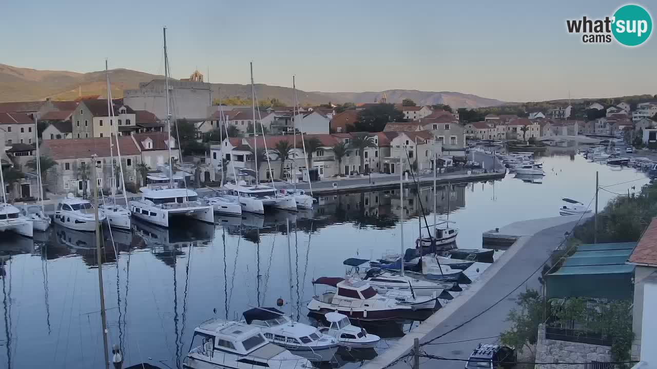 Kamera Hvar Vrboska marina | | Dalmacija