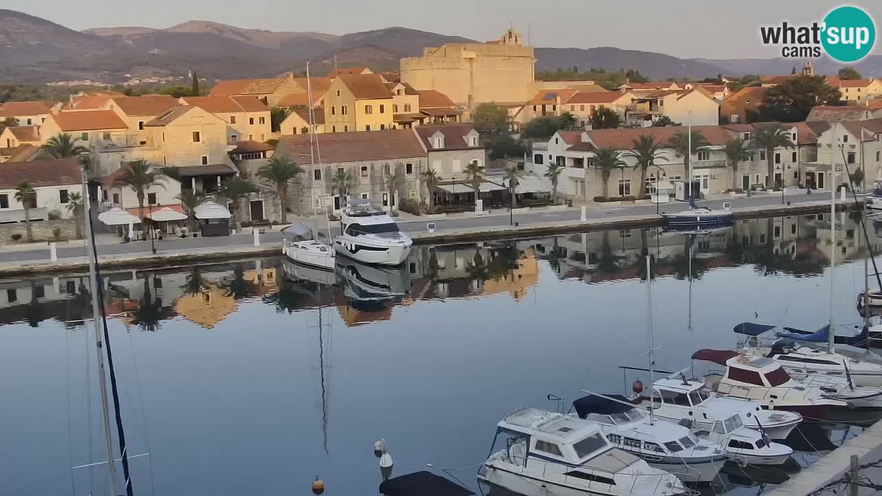 Camera Hvar Vrboska marina | isla de Hvar | Dalmacia