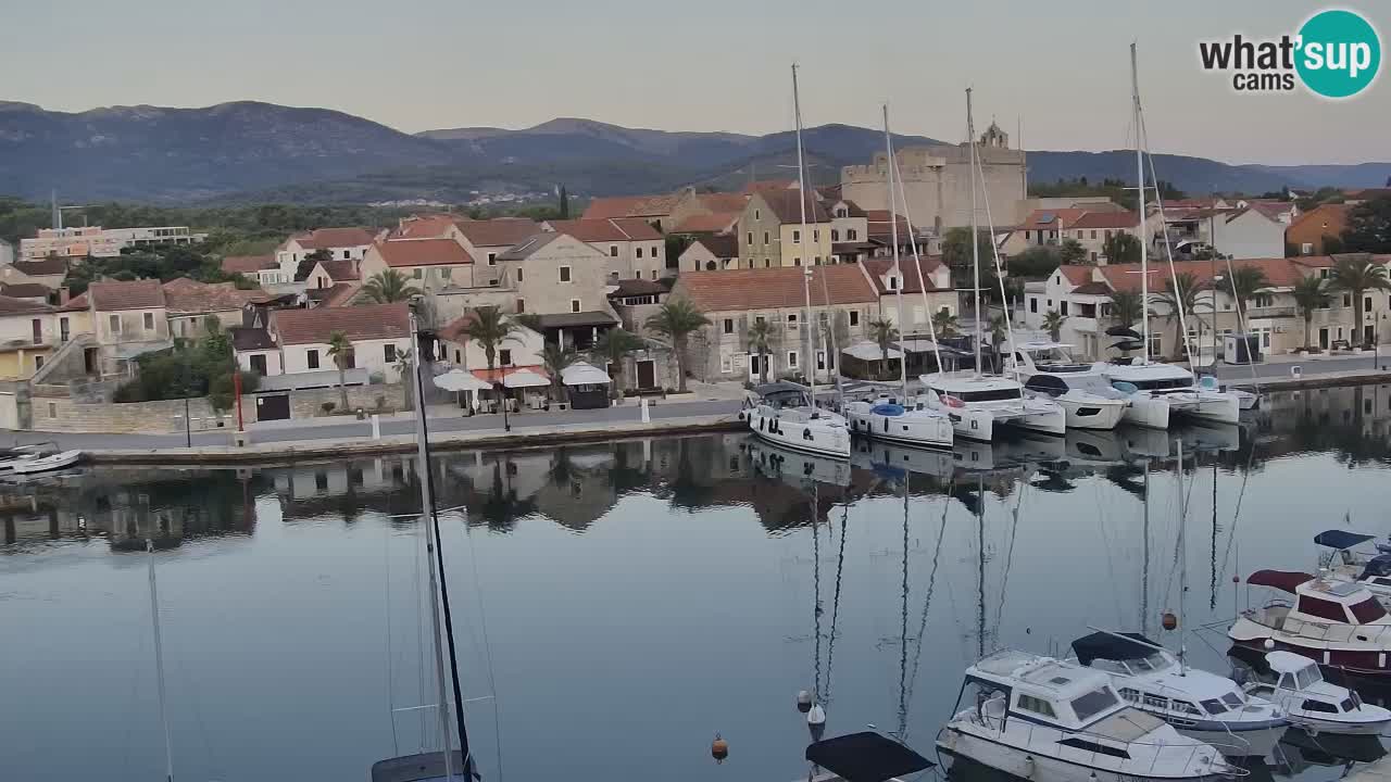 Camera Hvar Vrboska marina | isla de Hvar | Dalmacia