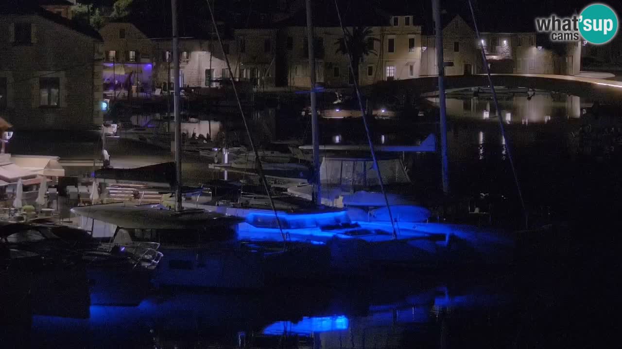 Kamera Hvar Vrboska marina | | Dalmacija