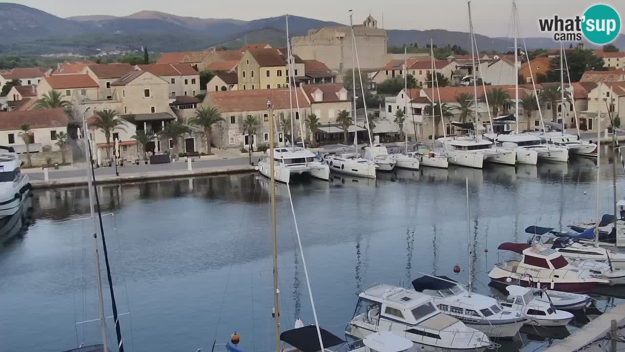 Kamera Hvar Vrboska marina | | Dalmacija