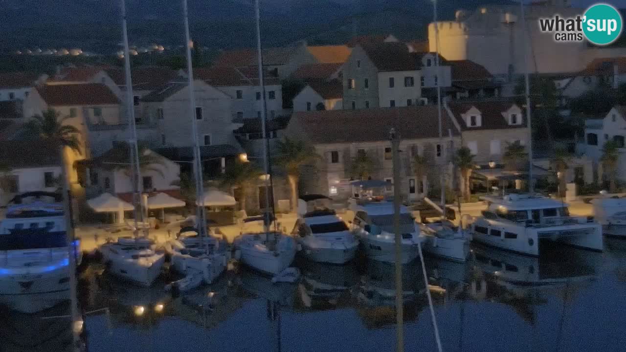 Kamera Hvar Vrboska marina | | Dalmacija