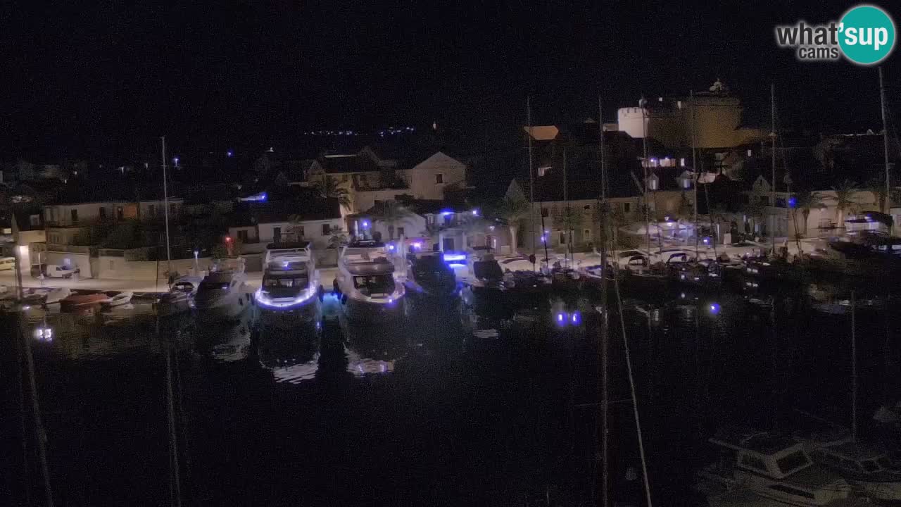 Camera Hvar Vrboska marina | isla de Hvar | Dalmacia