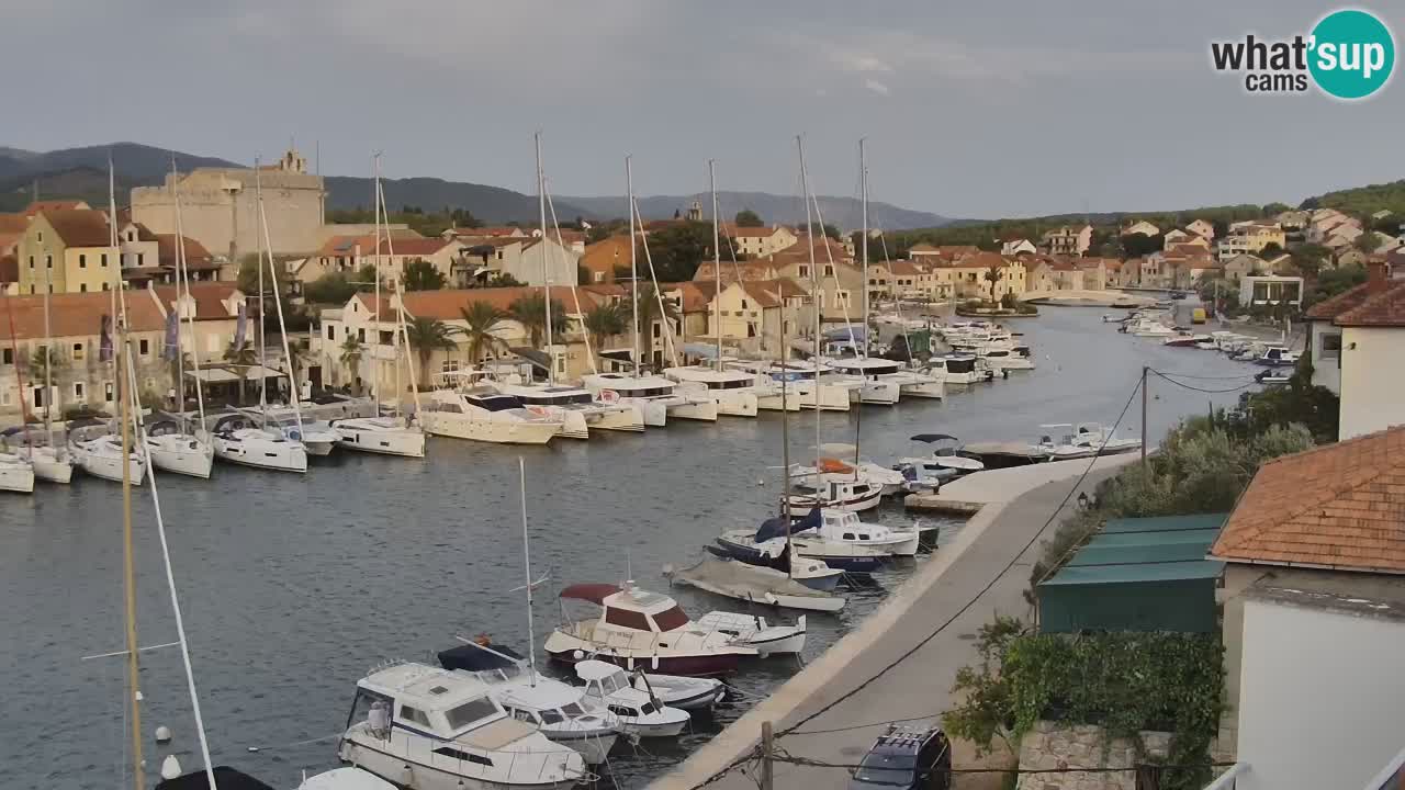 Camera Hvar Vrboska marina | isla de Hvar | Dalmacia
