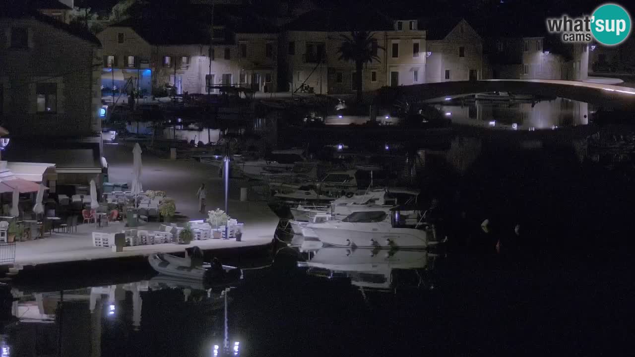 Kamera Hvar Vrboska marina | | Dalmacija
