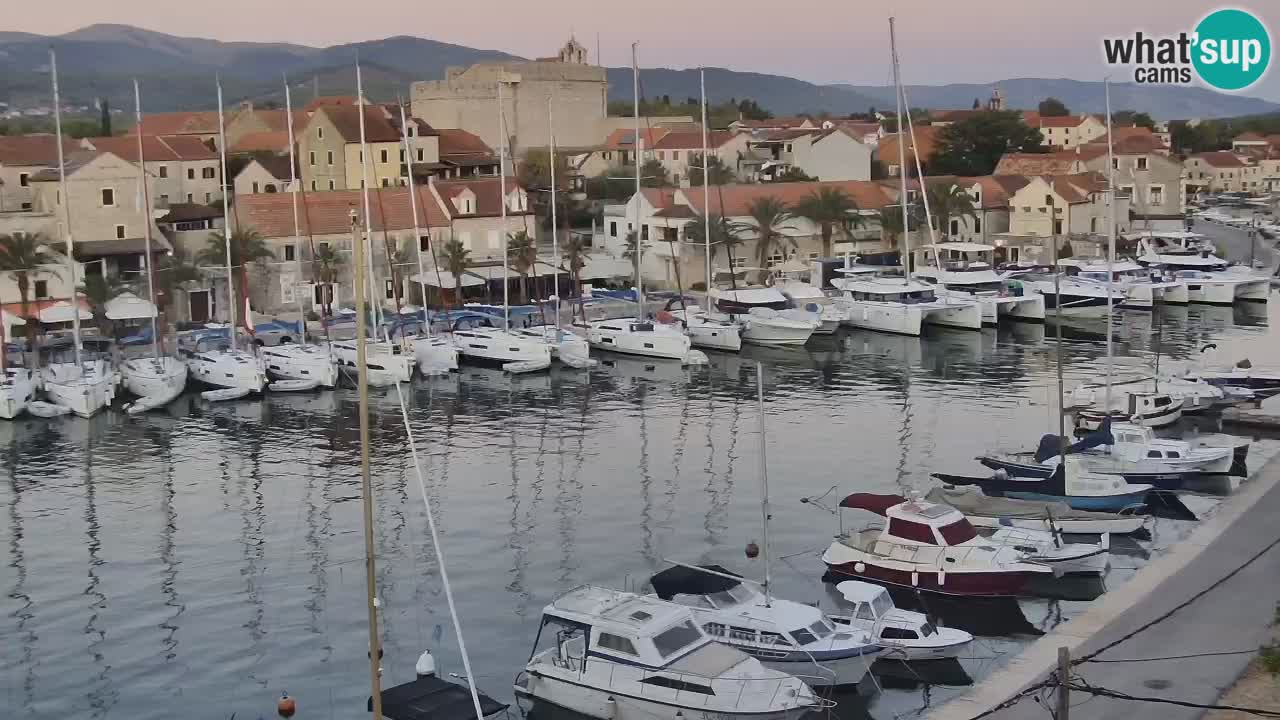 Kamera Hvar Vrboska marina | | Dalmacija