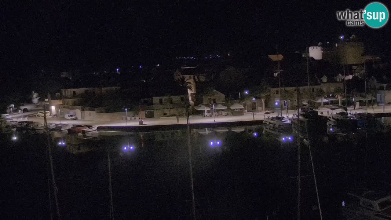 Camera Hvar Vrboska marina | isla de Hvar | Dalmacia