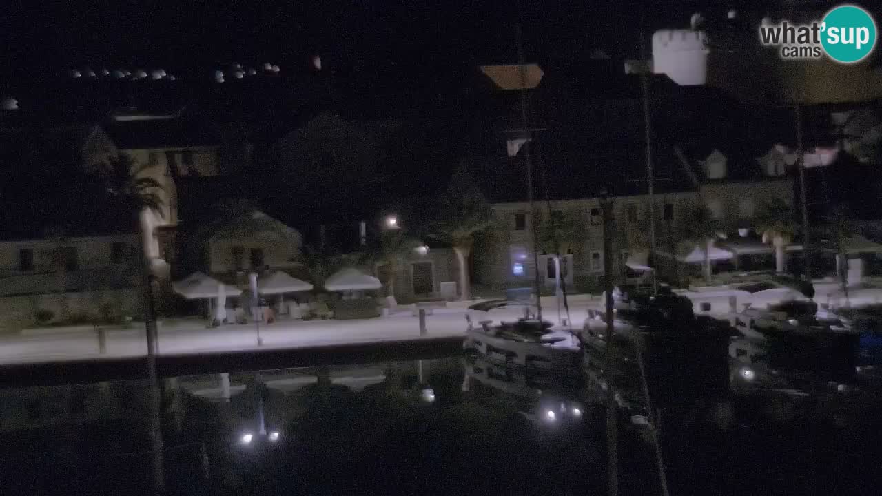 Camera Hvar Vrboska marina | isla de Hvar | Dalmacia