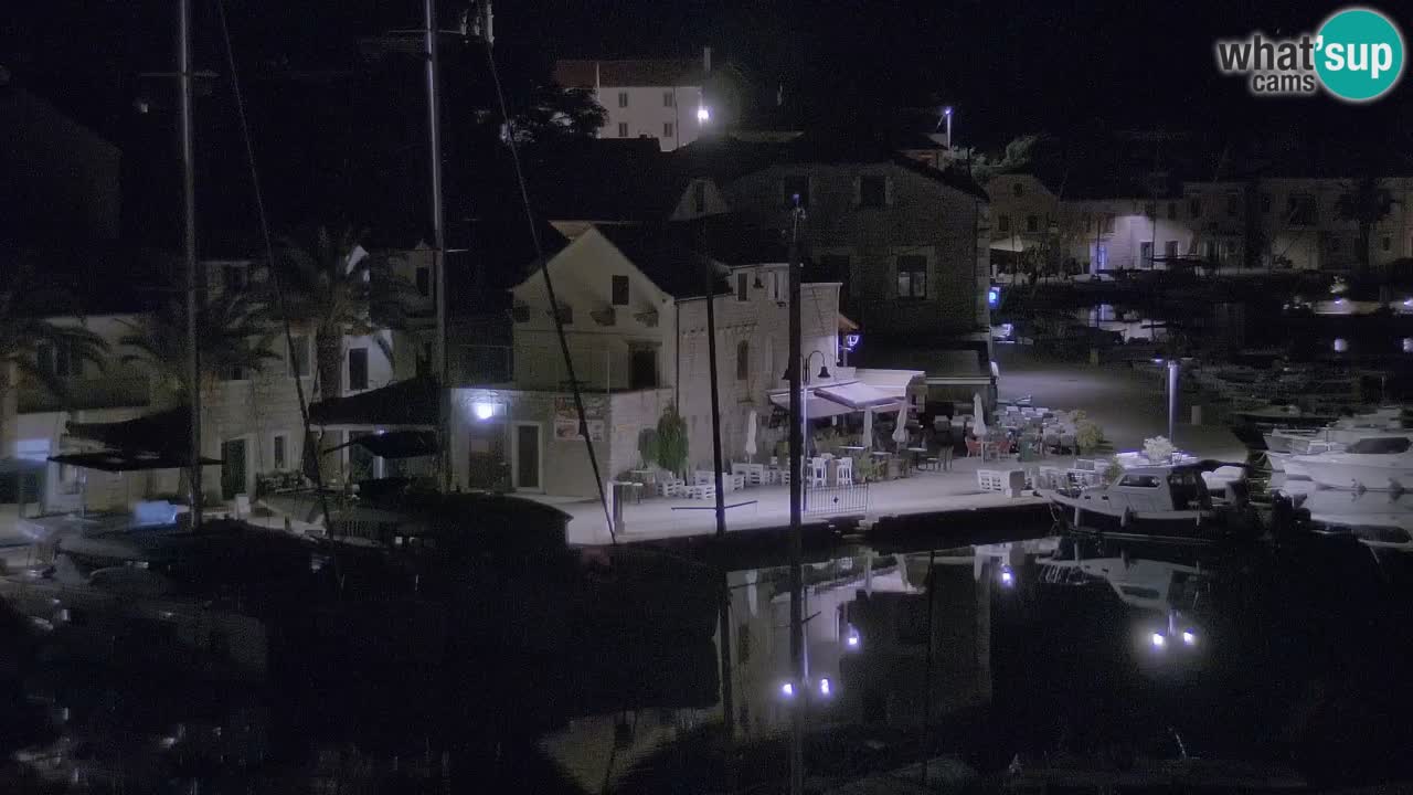 Camera Hvar Vrboska marina | isla de Hvar | Dalmacia