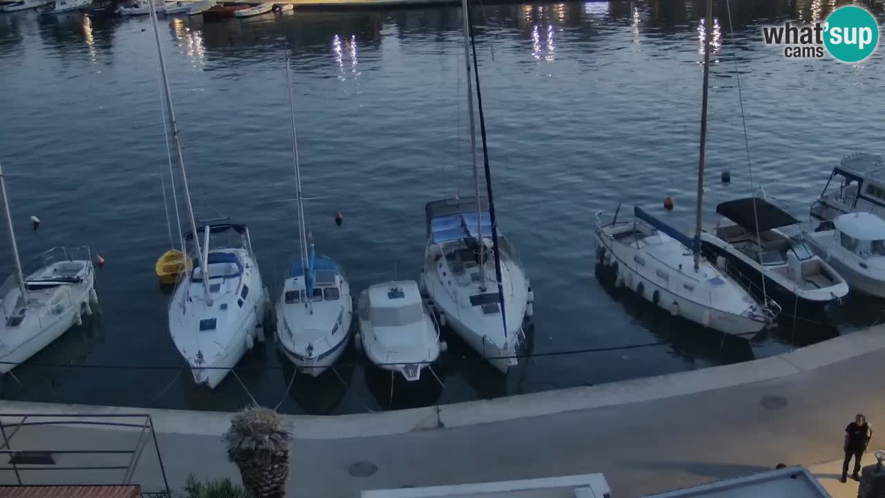 Kamera Hvar Vrboska marina | | Dalmacija