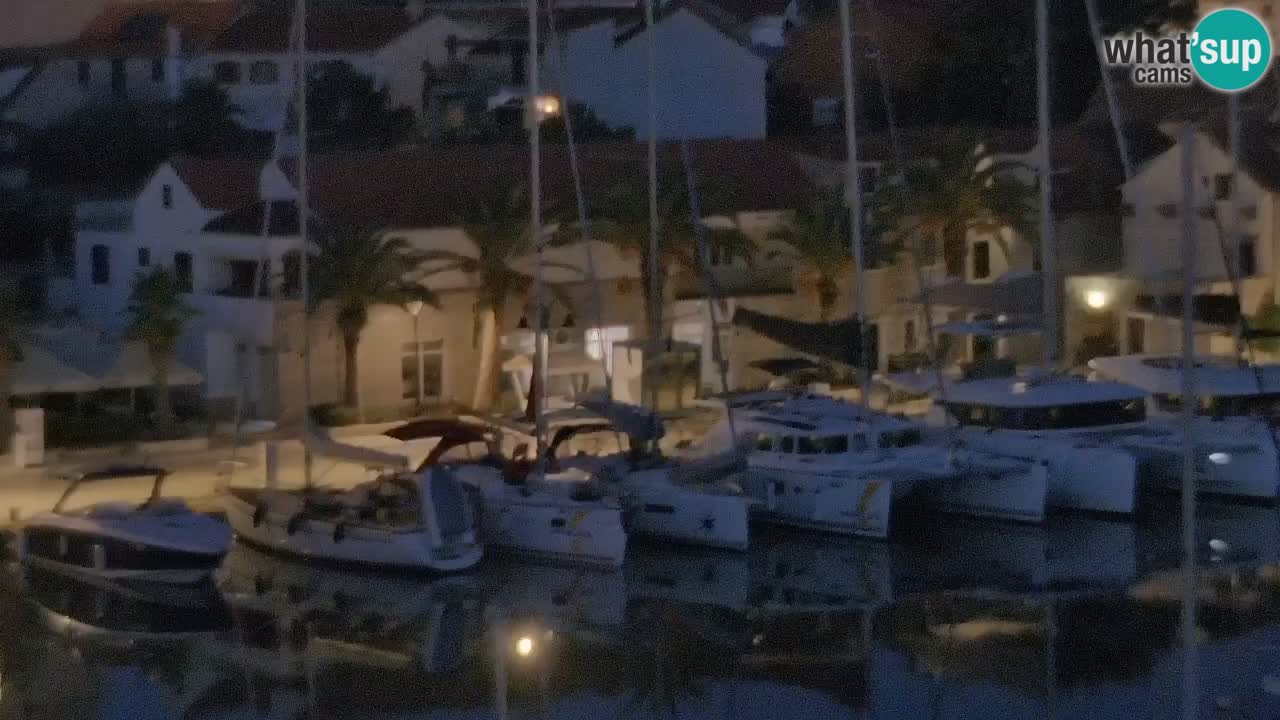 Kamera Hvar Vrboska marina | | Dalmacija