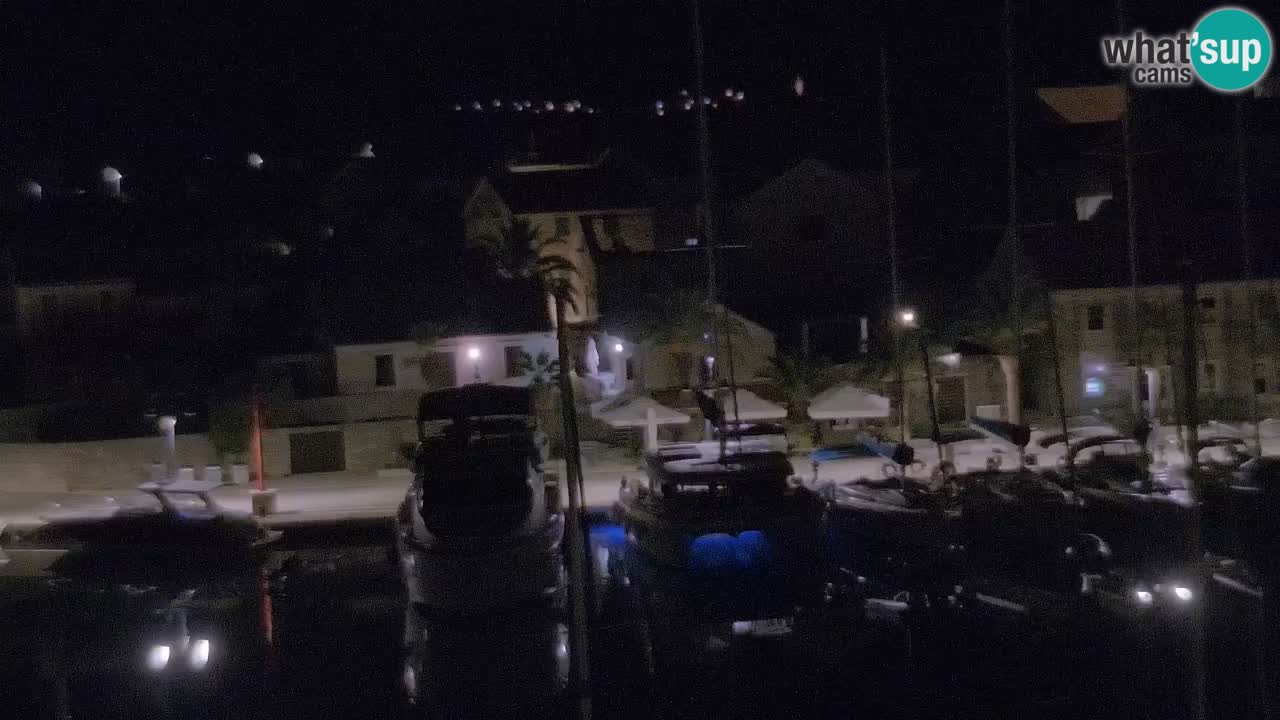 Kamera Hvar Vrboska marina | | Dalmacija