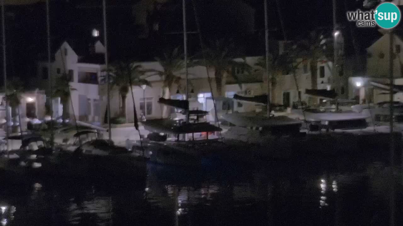 Camera Hvar Vrboska marina | isla de Hvar | Dalmacia