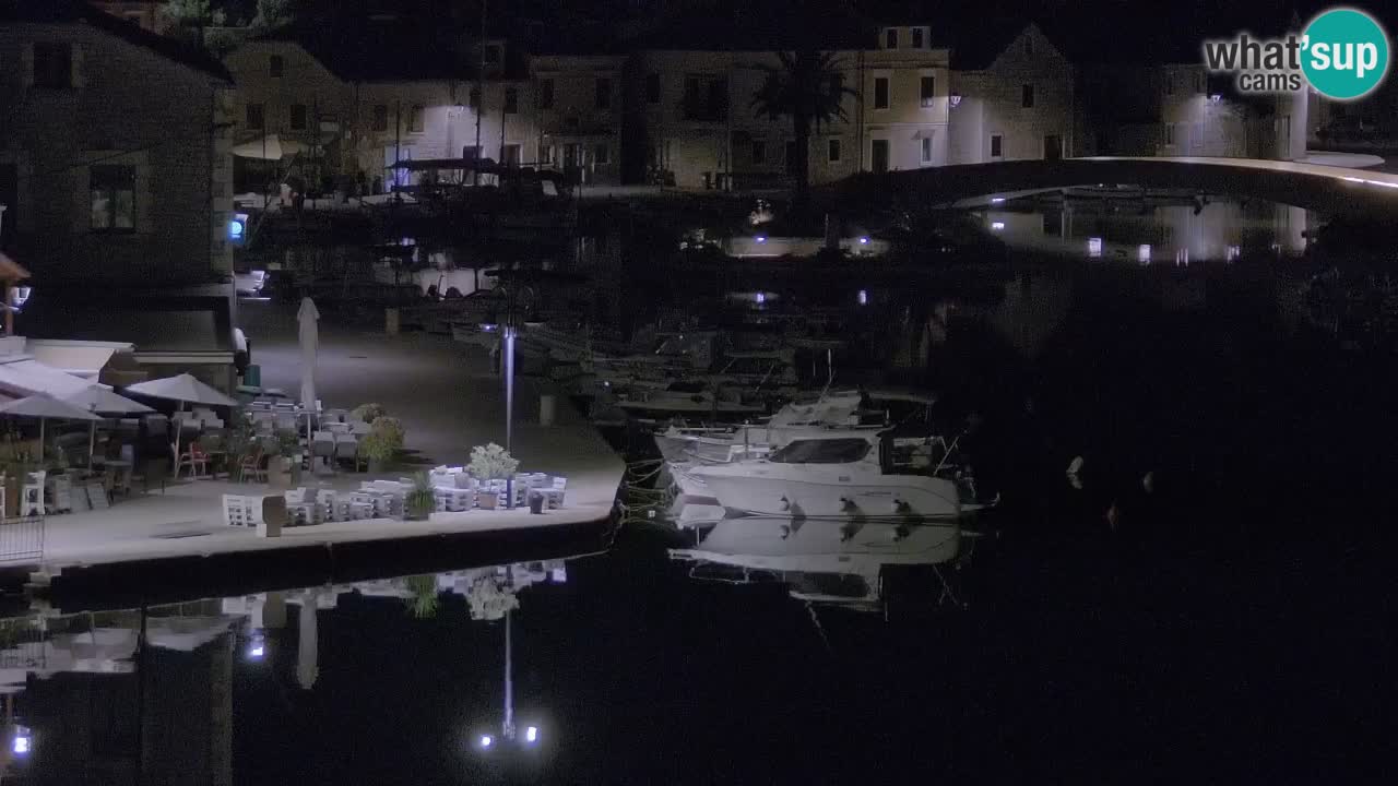 Kamera Hvar Vrboska marina | | Dalmacija