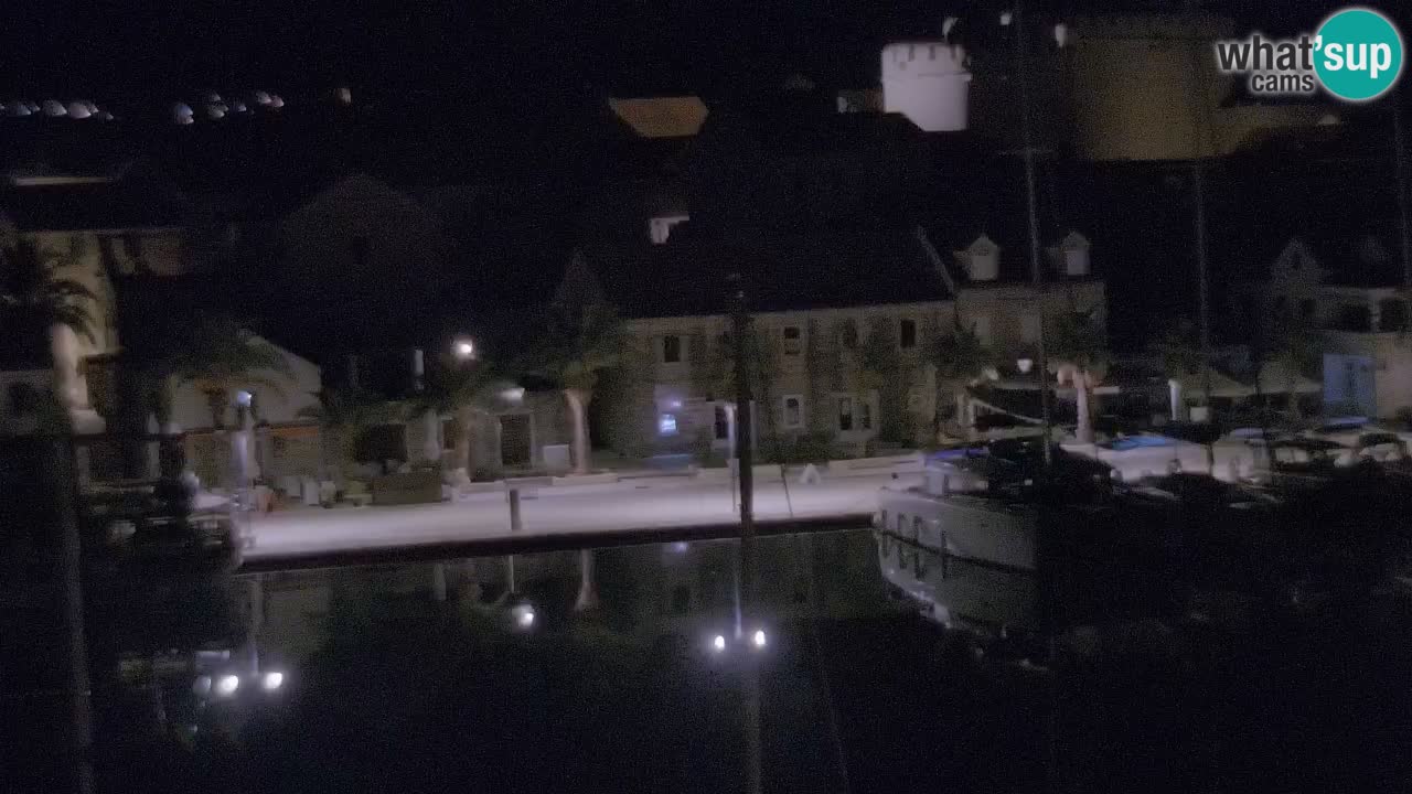 Kamera Hvar Vrboska marina | | Dalmacija