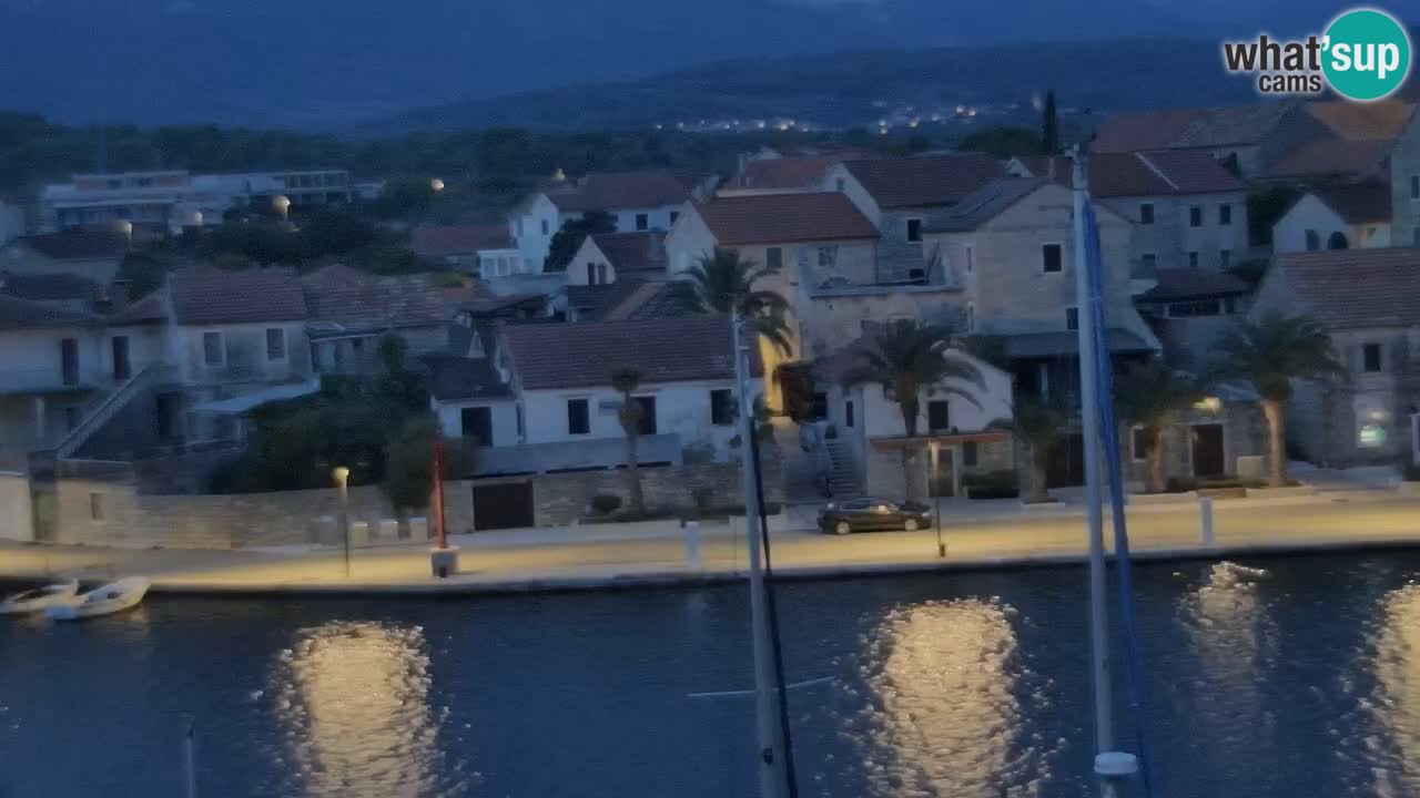 Kamera Hvar Vrboska marina | | Dalmacija