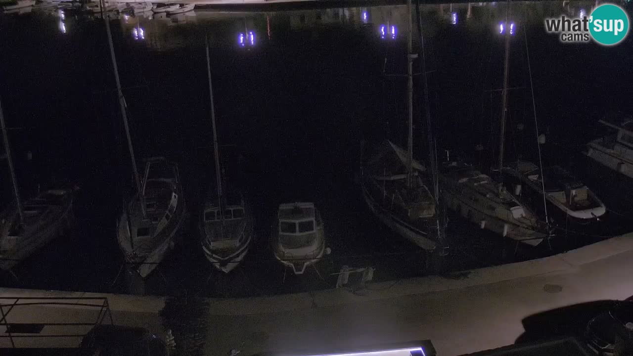 Kamera Hvar Vrboska marina | | Dalmacija