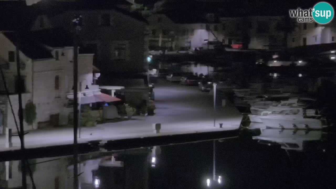 Camera Hvar Vrboska marina | isla de Hvar | Dalmacia