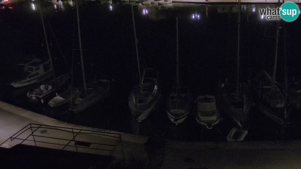 Kamera Hvar Vrboska marina | | Dalmacija