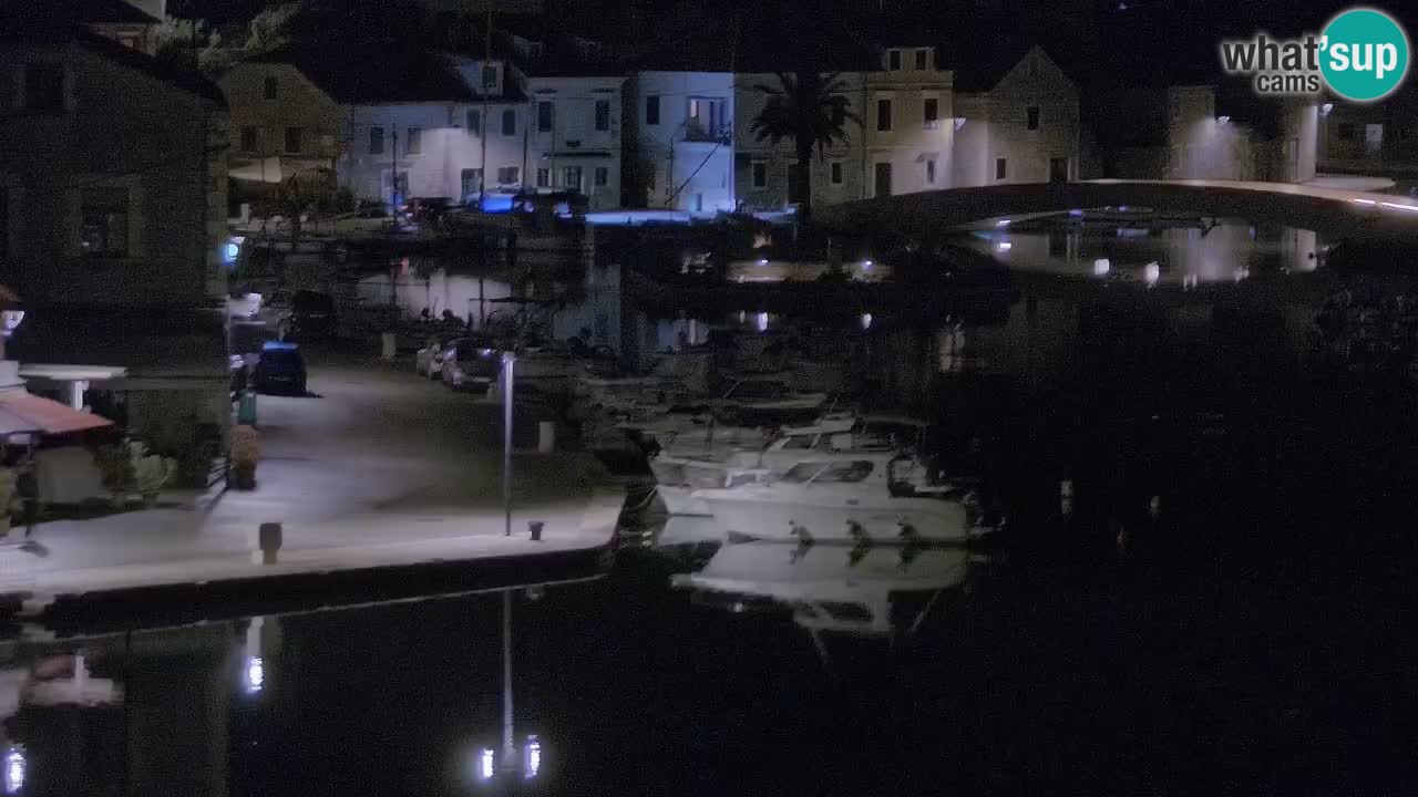 Kamera Hvar Vrboska marina | | Dalmacija