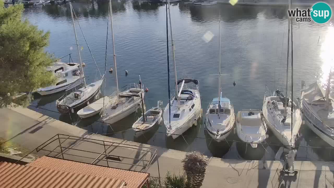 Camera Hvar Vrboska marina | isla de Hvar | Dalmacia