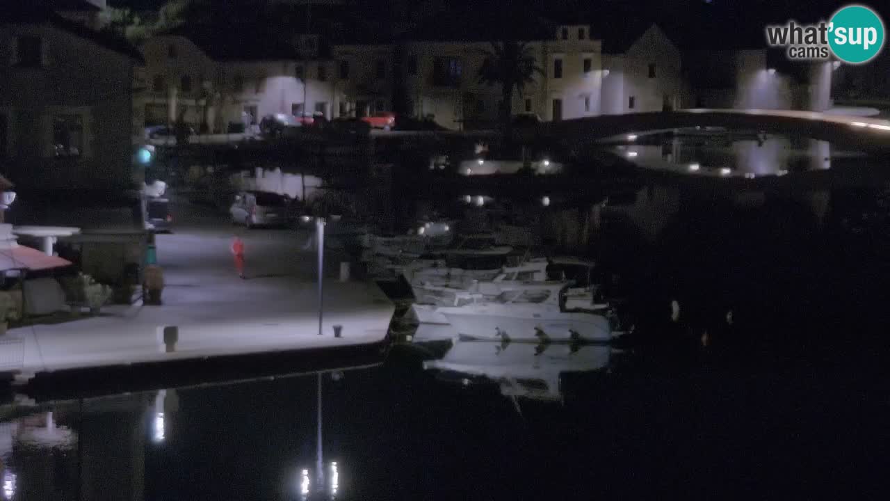 Kamera Hvar Vrboska marina | | Dalmacija
