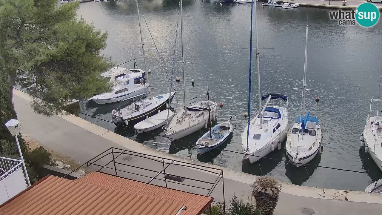 Kamera Hvar Vrboska marina | | Dalmacija