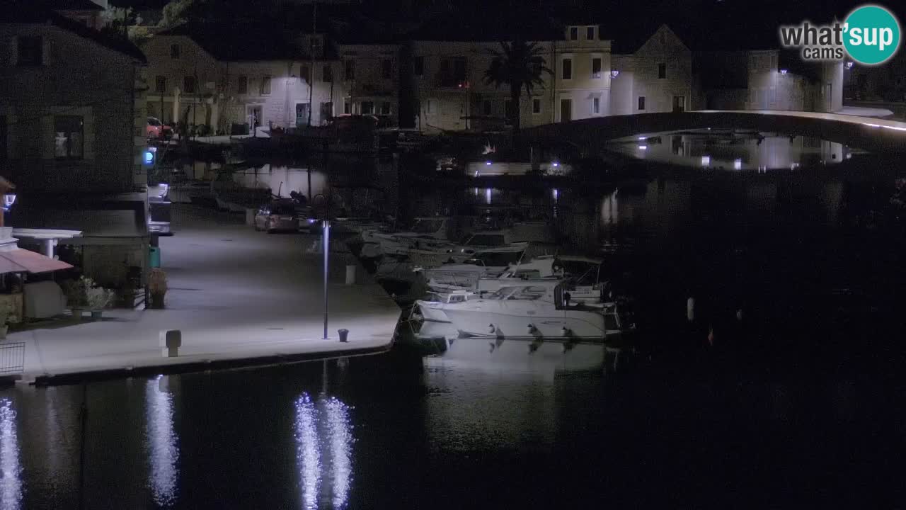 Kamera Hvar Vrboska marina | | Dalmacija