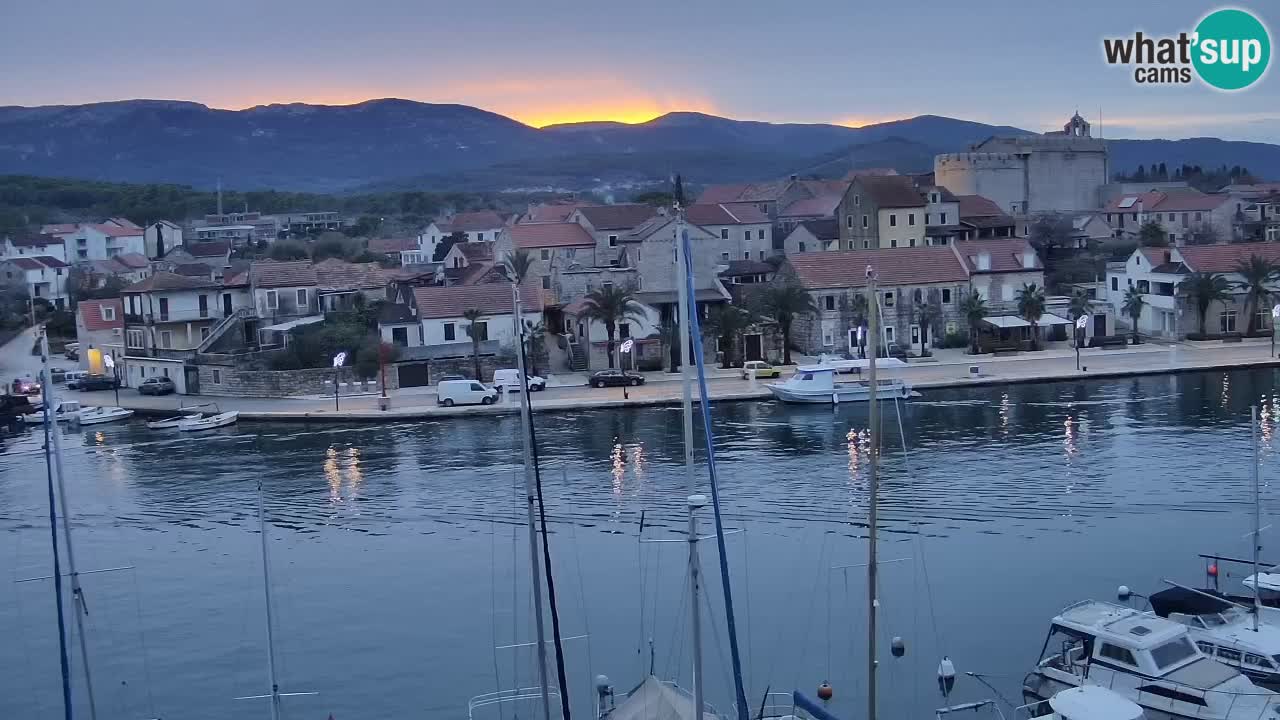 Kamera Hvar Vrboska marina | | Dalmacija