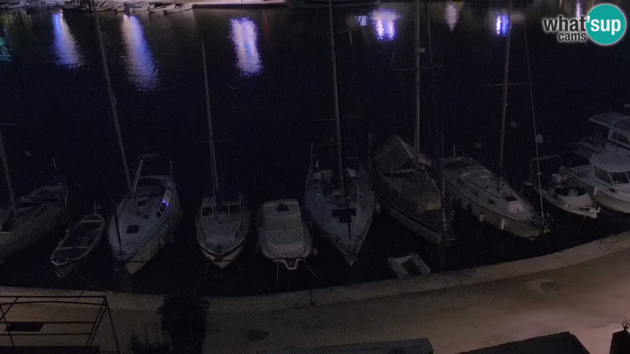 Kamera Hvar Vrboska marina | | Dalmacija