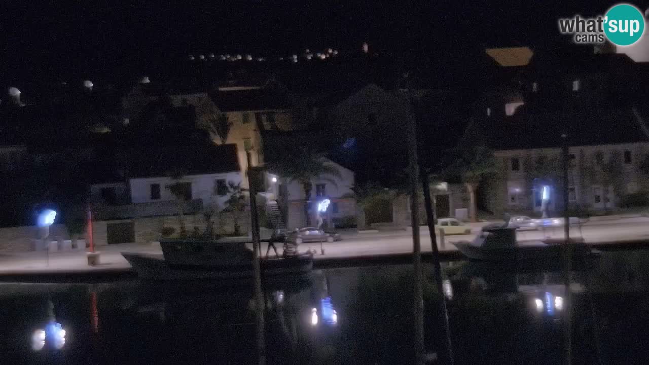 Kamera Hvar Vrboska marina | | Dalmacija