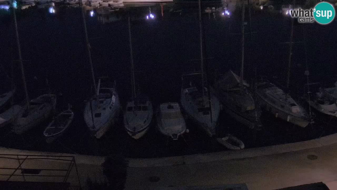 Kamera Hvar Vrboska marina | | Dalmacija