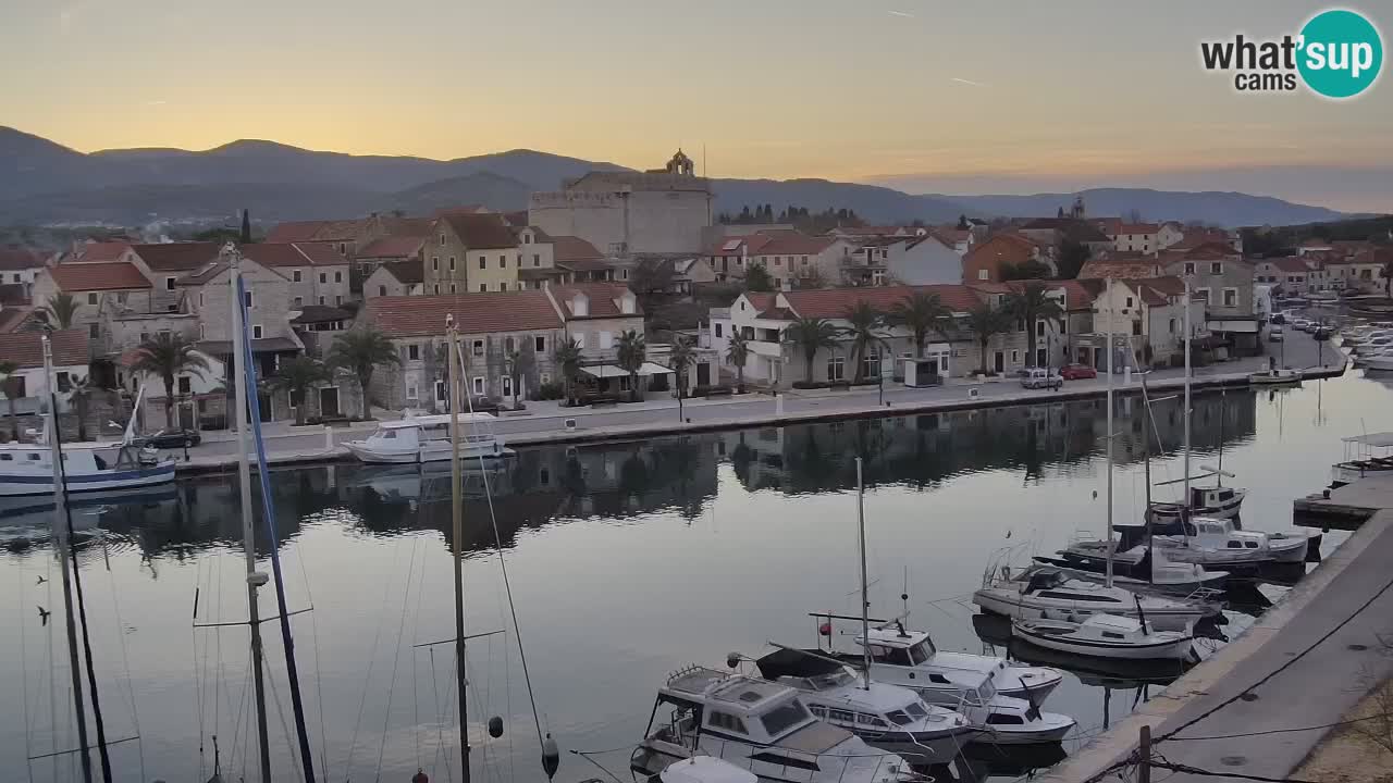 Kamera Hvar Vrboska marina | | Dalmacija