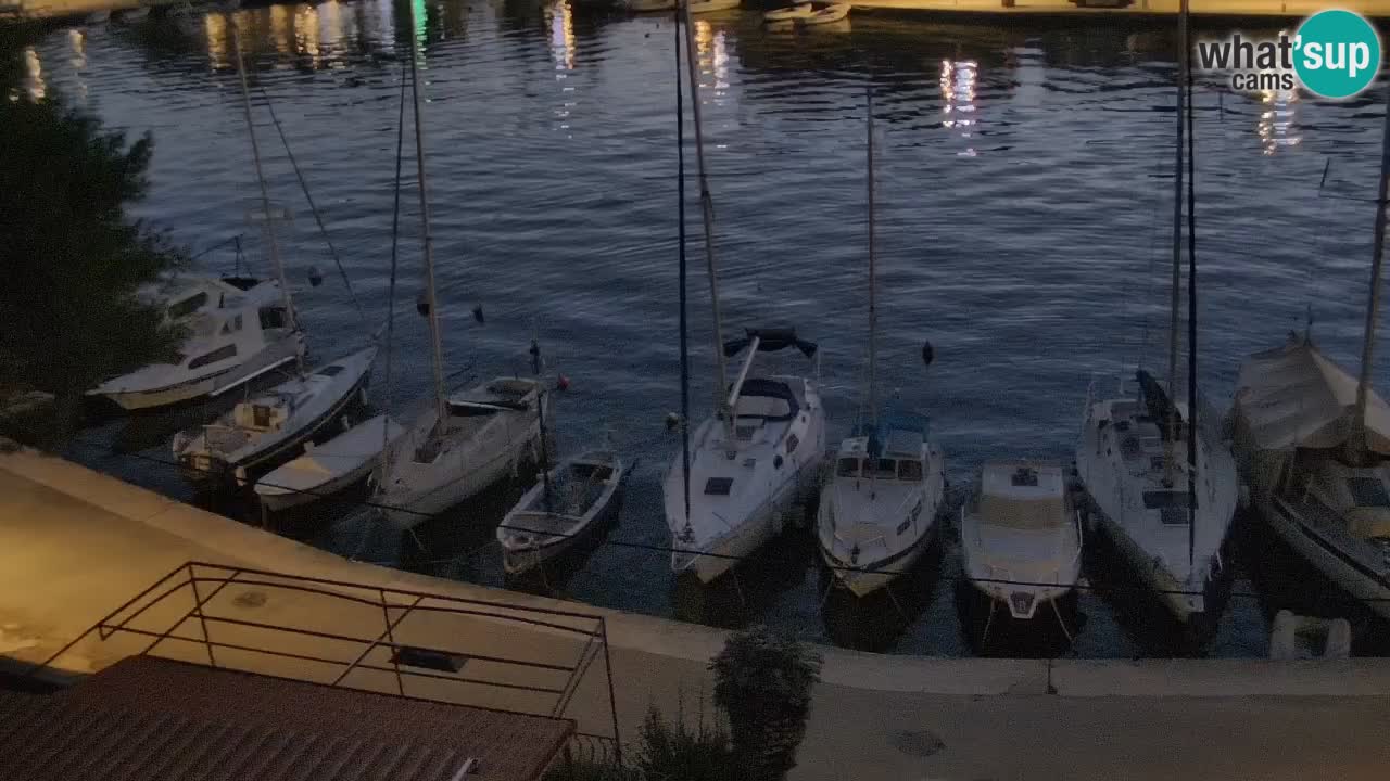 Web kamera Hvar Vrboska marina | otok Hvar | Dalmacija