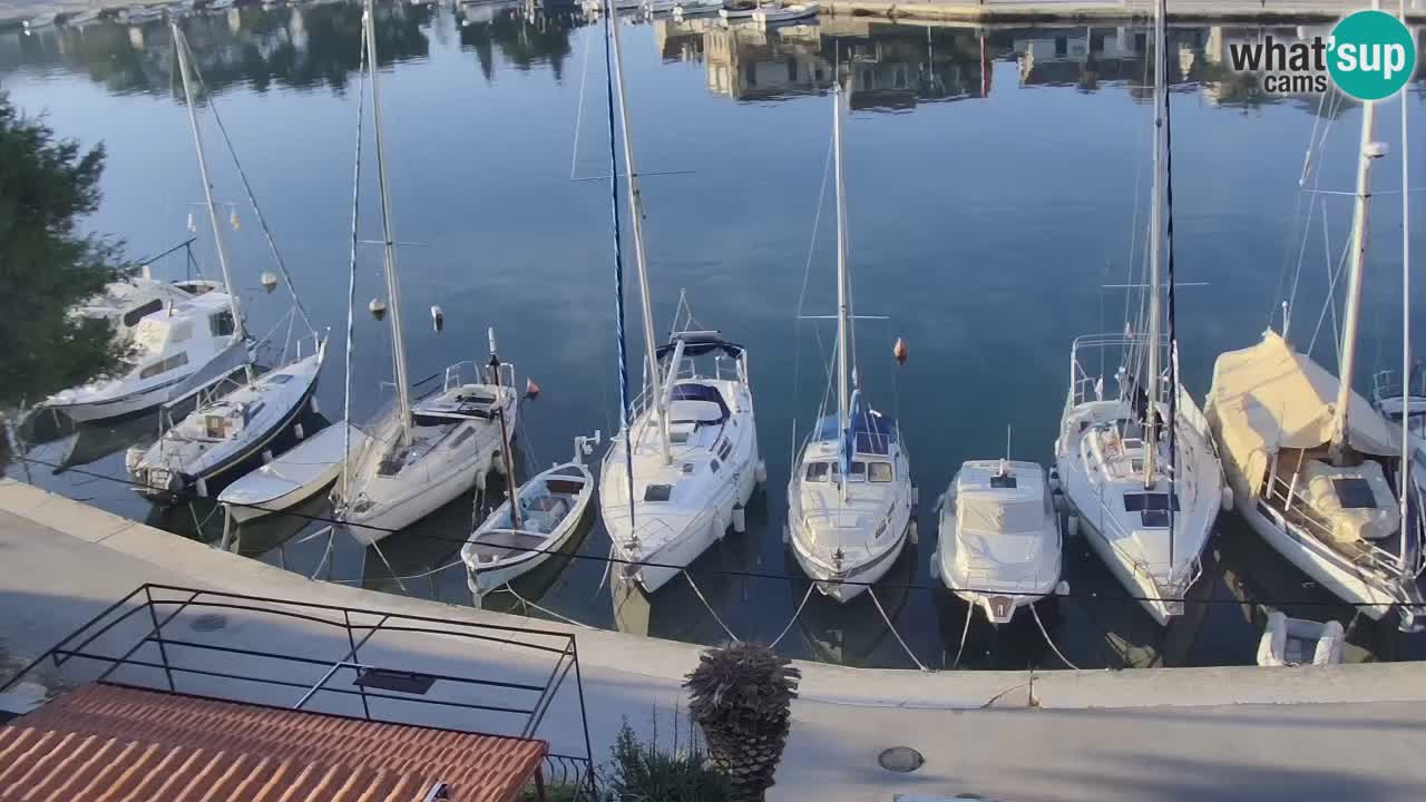 Kamera Hvar Vrboska marina | | Dalmacija