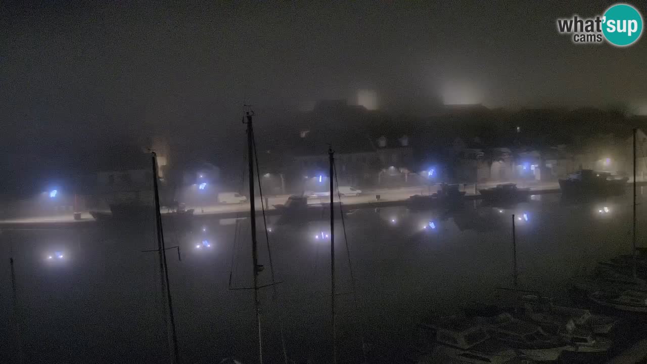 Camera Hvar Vrboska marina | isla de Hvar | Dalmacia