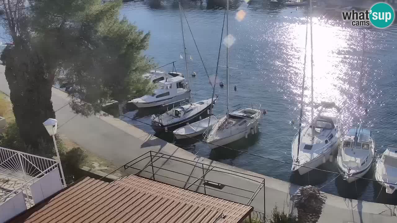 Kamera Hvar Vrboska marina | | Dalmacija