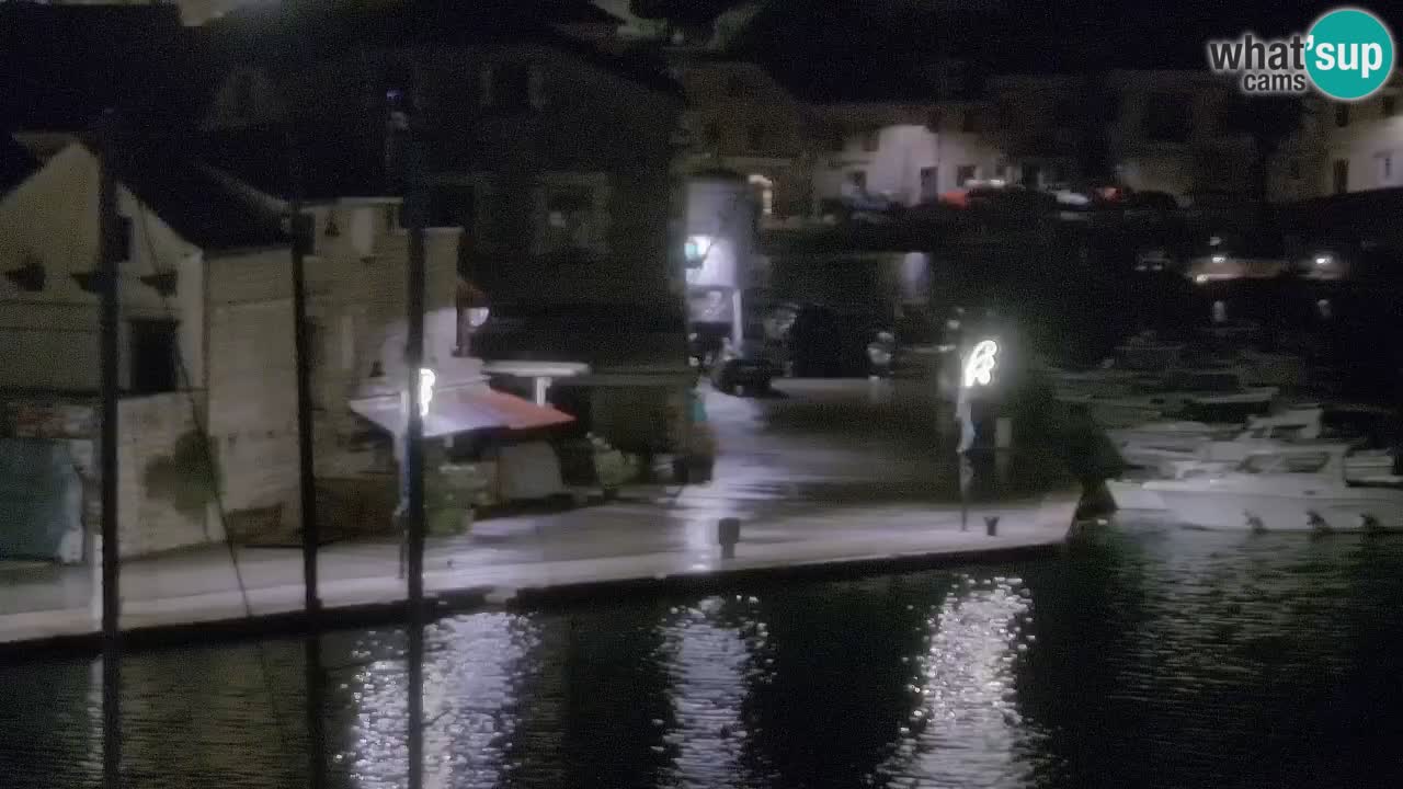 Kamera Hvar Vrboska marina | | Dalmacija