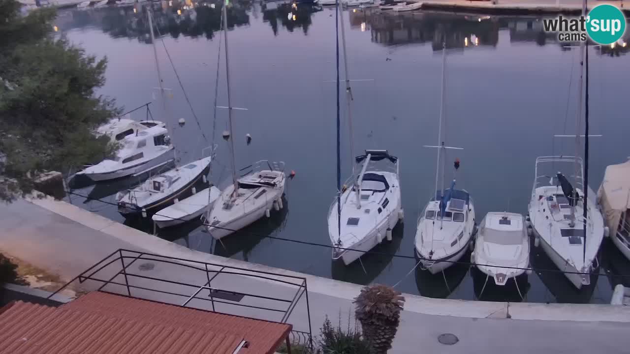 Camera Hvar Vrboska marina | isla de Hvar | Dalmacia