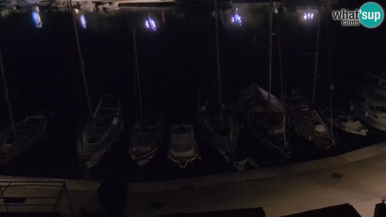Kamera Hvar Vrboska marina | | Dalmacija