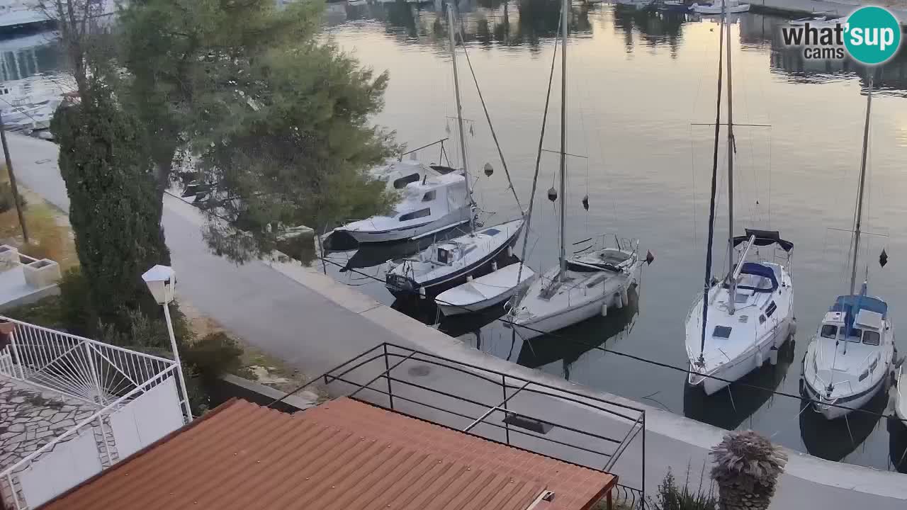 Camera Hvar Vrboska marina | isla de Hvar | Dalmacia