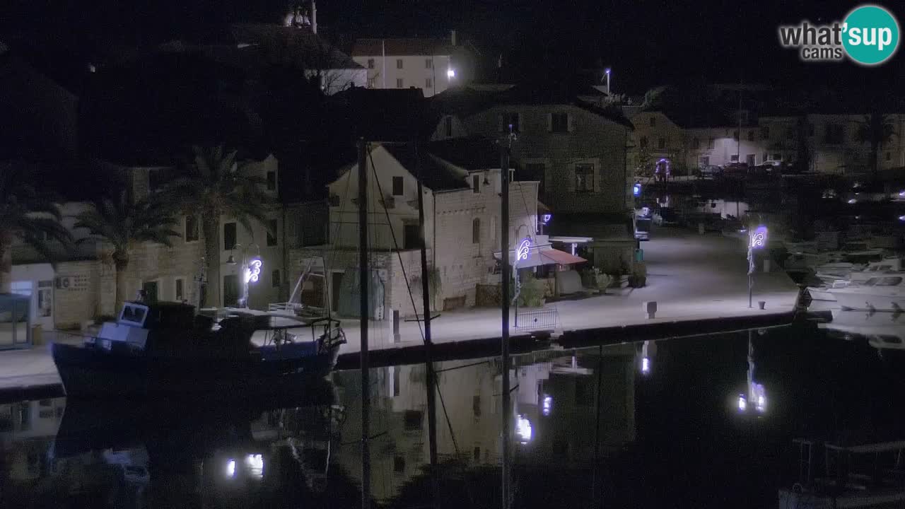 Kamera Hvar Vrboska marina | | Dalmacija