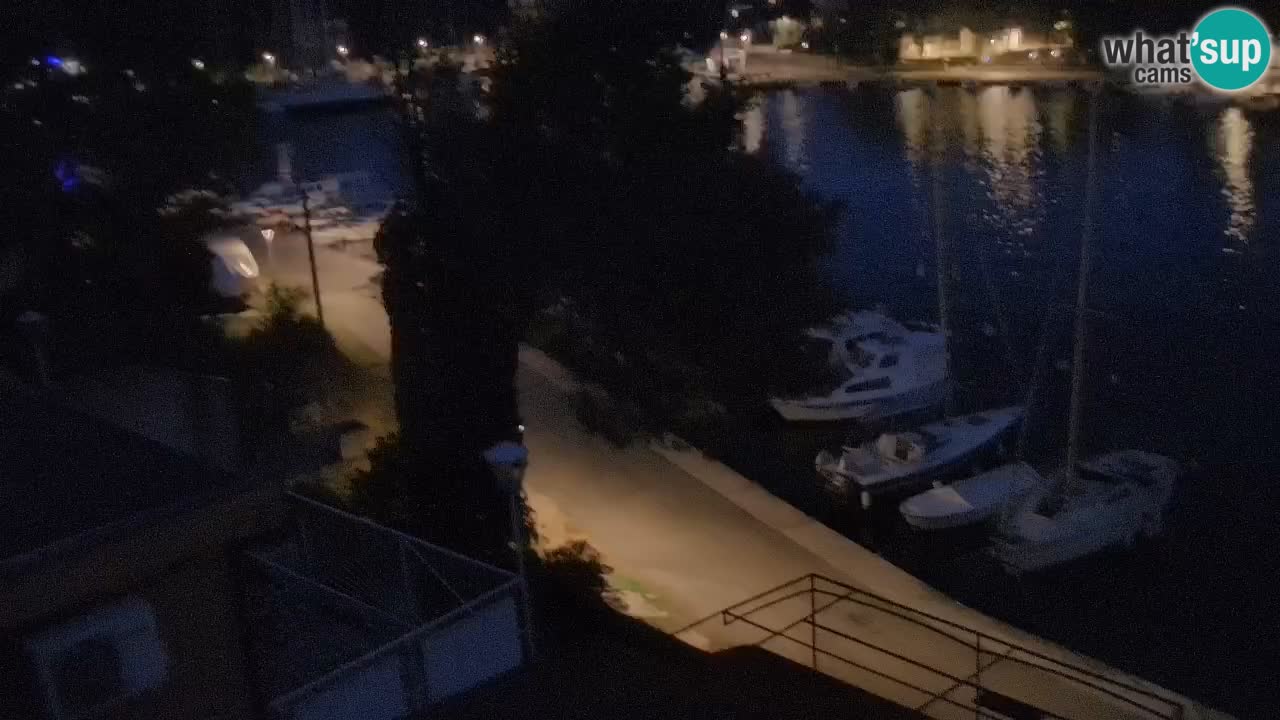 Kamera Hvar Vrboska marina | | Dalmacija