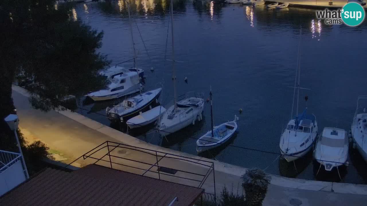 Camera Hvar Vrboska marina | isla de Hvar | Dalmacia