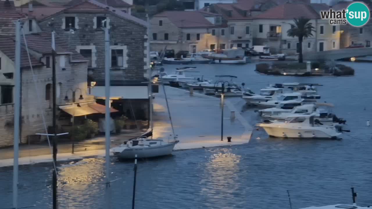 Camera Hvar Vrboska marina | isla de Hvar | Dalmacia