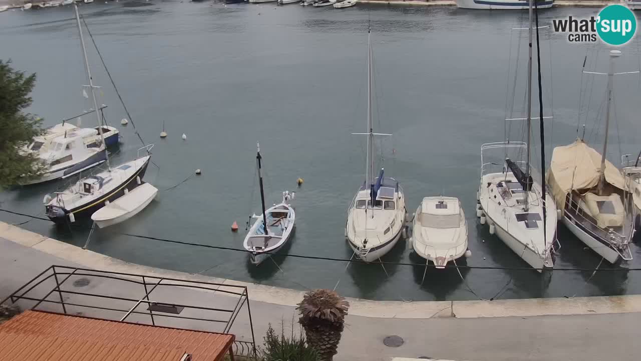 Kamera Hvar Vrboska marina | | Dalmacija