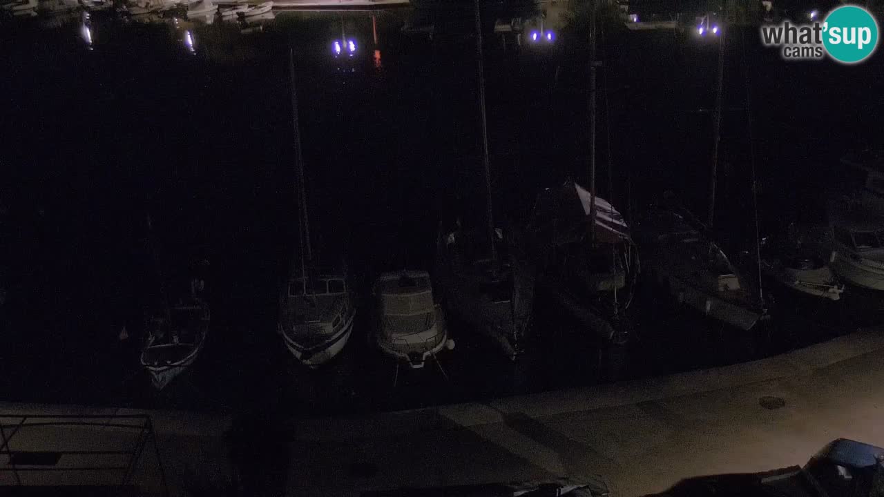 Kamera Hvar Vrboska marina | | Dalmacija