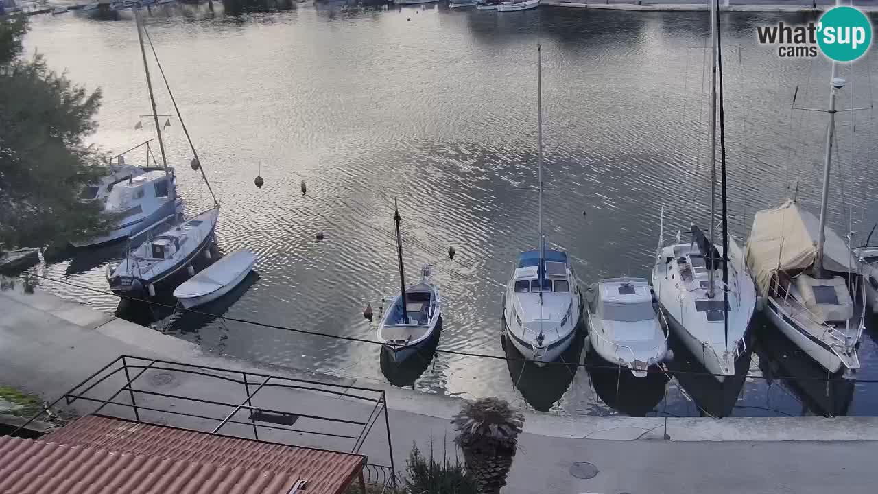 Kamera Hvar Vrboska marina | | Dalmacija