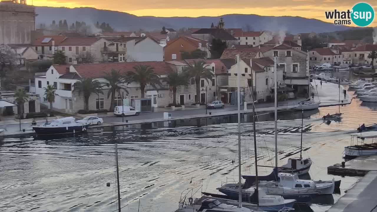 Kamera Hvar Vrboska marina | | Dalmacija