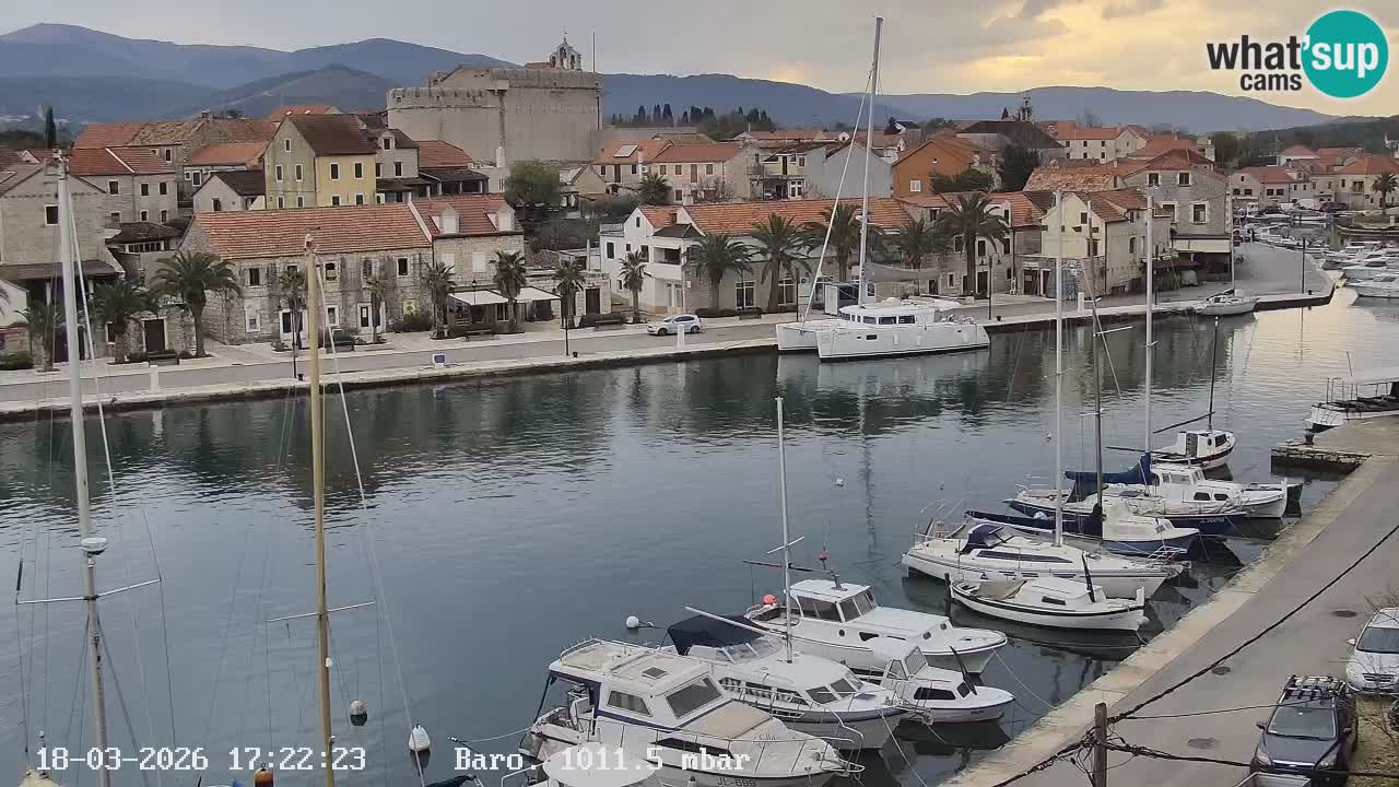 Camera Hvar Vrboska marina | isla de Hvar | Dalmacia